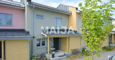 Wohnung 5 zimmer in Verwaltungsgemeinschaft Helsinki, Finnland