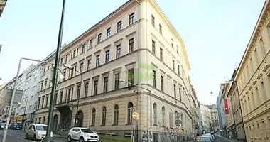 Maison des revenus 2 811 m² dans Prague, Tchéquie