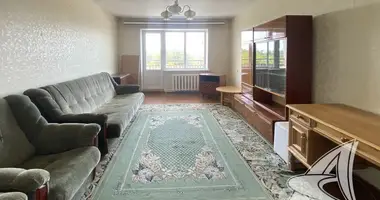 Apartamento 3 habitaciones en Vidamlia, Bielorrusia