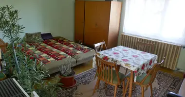 Haus 2 Zimmer in Koeroestarcsa, Ungarn