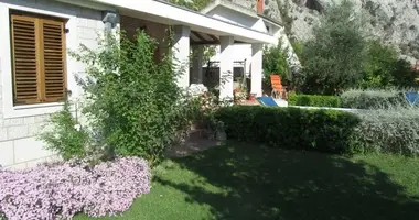 Villa  mit Meerblick in Donji Orahovac, Montenegro