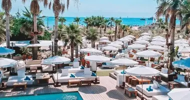 Hotel en Avenue de la Mer, Francia