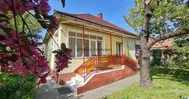 4 room house in Paks, Hungary