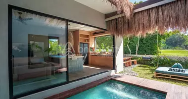 Villa  mit Balkon, mit Möbliert, mit Klimaanlage in Bukit, Indonesien