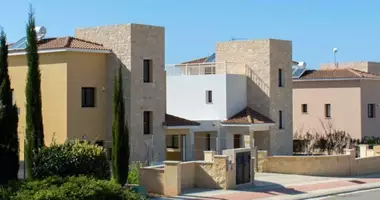 Haus 7 Schlafzimmer in Kouklia, Cyprus