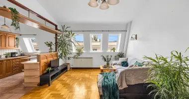 Квартира 4 комнаты в Варшава, Польша