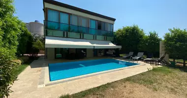 Villa 4 rooms in Alanya, Turkey