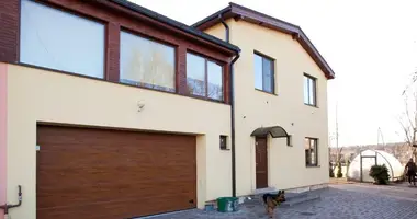 Adosado Adosado 5 habitaciones en Valmiera, Letonia