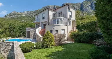Villa 6 Zimmer mit Möbliert, mit Klimaanlage, mit Garage in Budva, Montenegro
