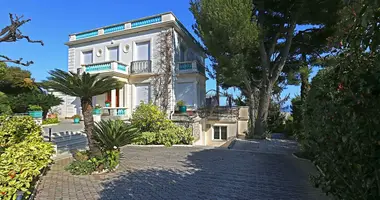 Villa 10 bedrooms with Sea view in Nice, France