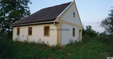 2 room house in Kunhegyes, Hungary