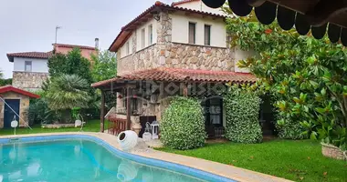 5 bedroom house in Kalandra, Greece