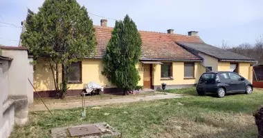 Dom 3 pokoi w Batmonostor, Węgry