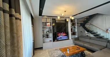 3 room apartment with parking, with swimming pool, with surveillance security system in Alanya, Turkey