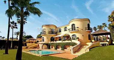 Villa 6 bedrooms with Furnitured, with Air conditioner, with Garden in Spain