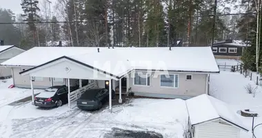 Haus 5 zimmer in Yloejaervi, Finnland