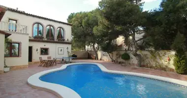 5 bedroom house in Torrevieja, Spain