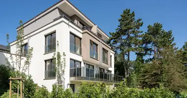 Townhouse 10 rooms in Wiesbaden, Germany