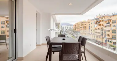 Apartamento 3 habitaciones en San Pedro Alcantara, Španjolska