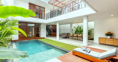 Villa  mit Balkon, mit Möbliert, mit Klimaanlage in Tibubeneng, Indonesien