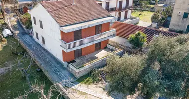 Casa en Stoliv, Montenegro