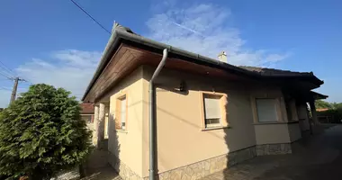 Casa 4 habitaciones en Albertirsa, Hungría