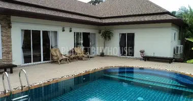 Villa 3 bedrooms with Patio in Ban Kata, Thailand