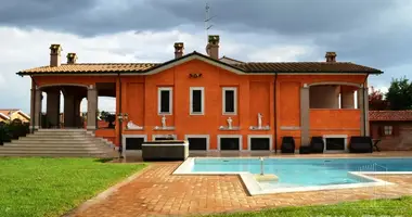 Villa 4 bedrooms with parking, with Air conditioner, with Terrace in Rome, Italy