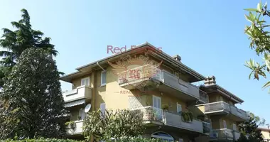 Квартира 3 комнаты в Sirmione, Италия