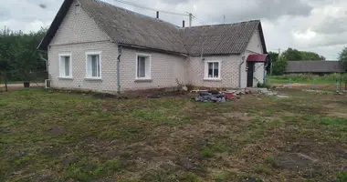 Maison dans Radunski sielski Saviet, Bélarus