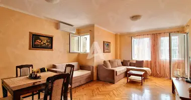 Apartamento 1 habitacion con aparcamiento en Budva, Montenegro