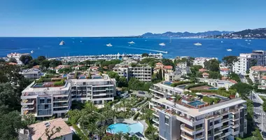3 bedroom apartment in Antibes, France