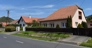 Casa 6 habitaciones en Szigliget, Hungría