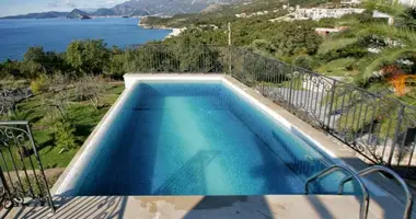 Villa  mit Meerblick, mit Garage, mit Sauna in Rijeka-Rezevici, Montenegro