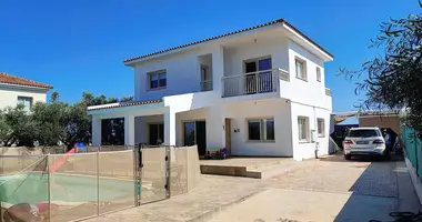 Villa 4 bedrooms in Ayia Napa, Cyprus