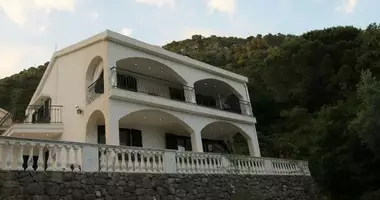 Villa 4 habitaciones en Budva, Montenegro