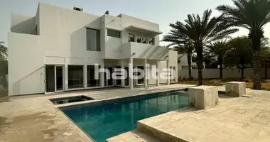 Villa 7 chambres avec Ascenseur, avec Climatiseur, avec Piscine dans Dubaï, Émirats arabes unis