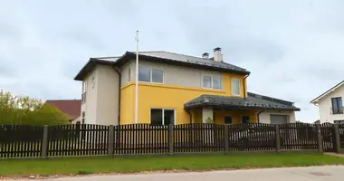 Haus 5 Zimmer in Riga, Lettland