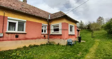 Dom 3 pokoi w Rezi, Węgry