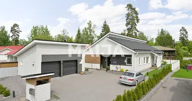 Haus 5 zimmer in Verwaltungsgemeinschaft Helsinki, Finnland