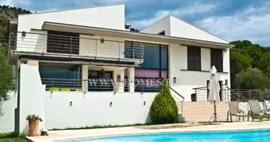 Villa 4 bedrooms with Furnitured, with Air conditioner, with Sea view in Spain
