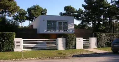 Villa 6 bedrooms with Garage, with By the sea, with private pool in Portugal