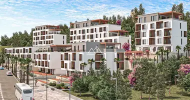 Mieszkanie 3 pokoi w Tivat, Czarnogóra