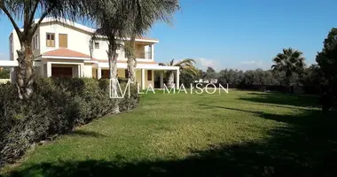 4 bedroom house in Nicosia District, Cyprus