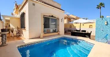 4 bedroom house in Torrevieja, Spain