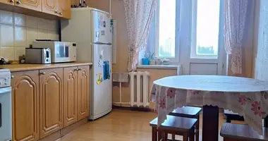 Apartamento 3 habitaciones en Gómel, Bielorrusia