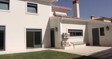 Villa 4 bedrooms in Lisbon, Portugal