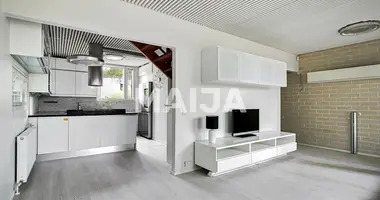 Apartamento 4 habitaciones en Helsinki sub region, Finlandia