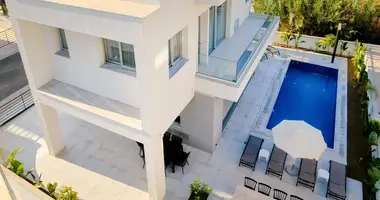 Villa 4 bedrooms in Ayia Napa, Cyprus