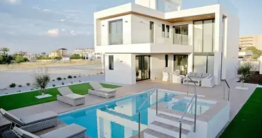 Villa 3 chambres avec Jardin, avec lichnyy basseyn private pool, avec Près de l'école dans Orihuela, Espagne